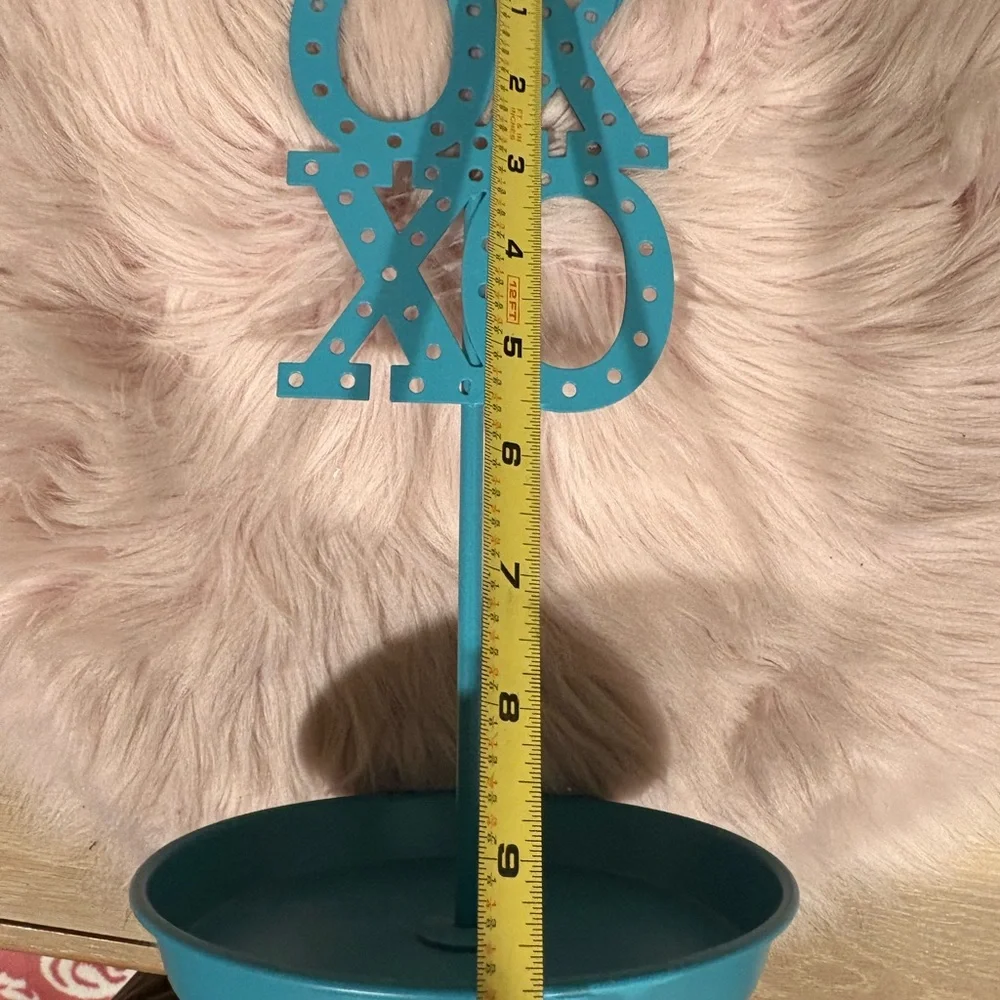 Blue 'XOXO' Jewelry Stand